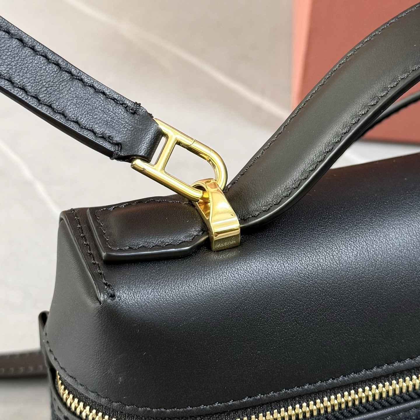 L0r0 P1ana Extra Bag L23 Deep Blue 23x12x7cm