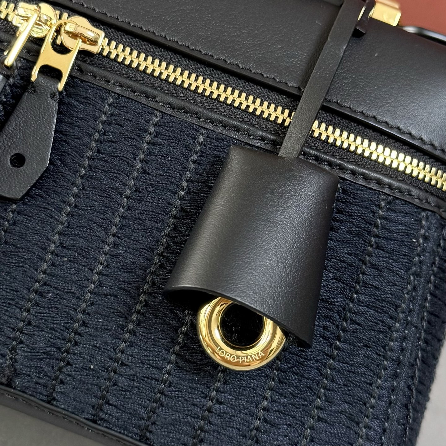 L0r0 P1ana Extra Bag L23 Deep Blue 23x12x7cm
