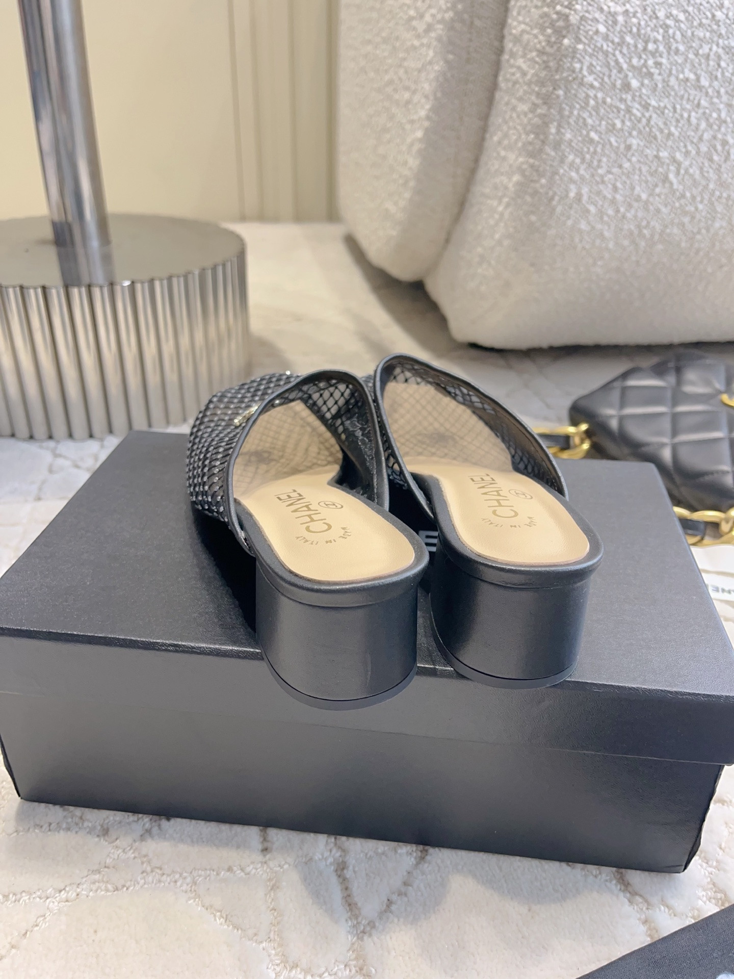 UA Ch**el Mules 4.5cm Heel