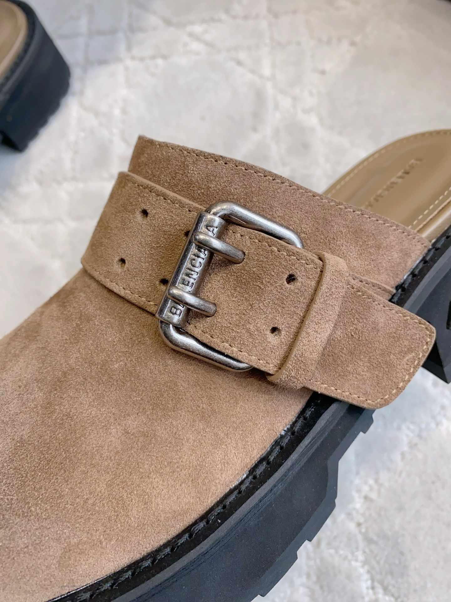 UA Ba1en*iaga Venom Mule 4.5cm Heel
