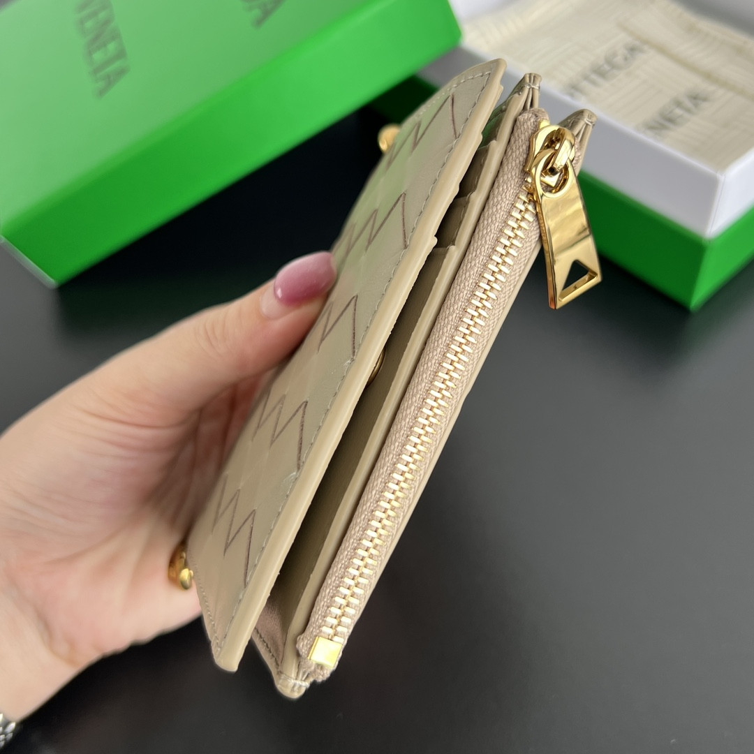L0ew* Intrecciato Small Bi-Fold Wallet 788055 11.5x10x1cm