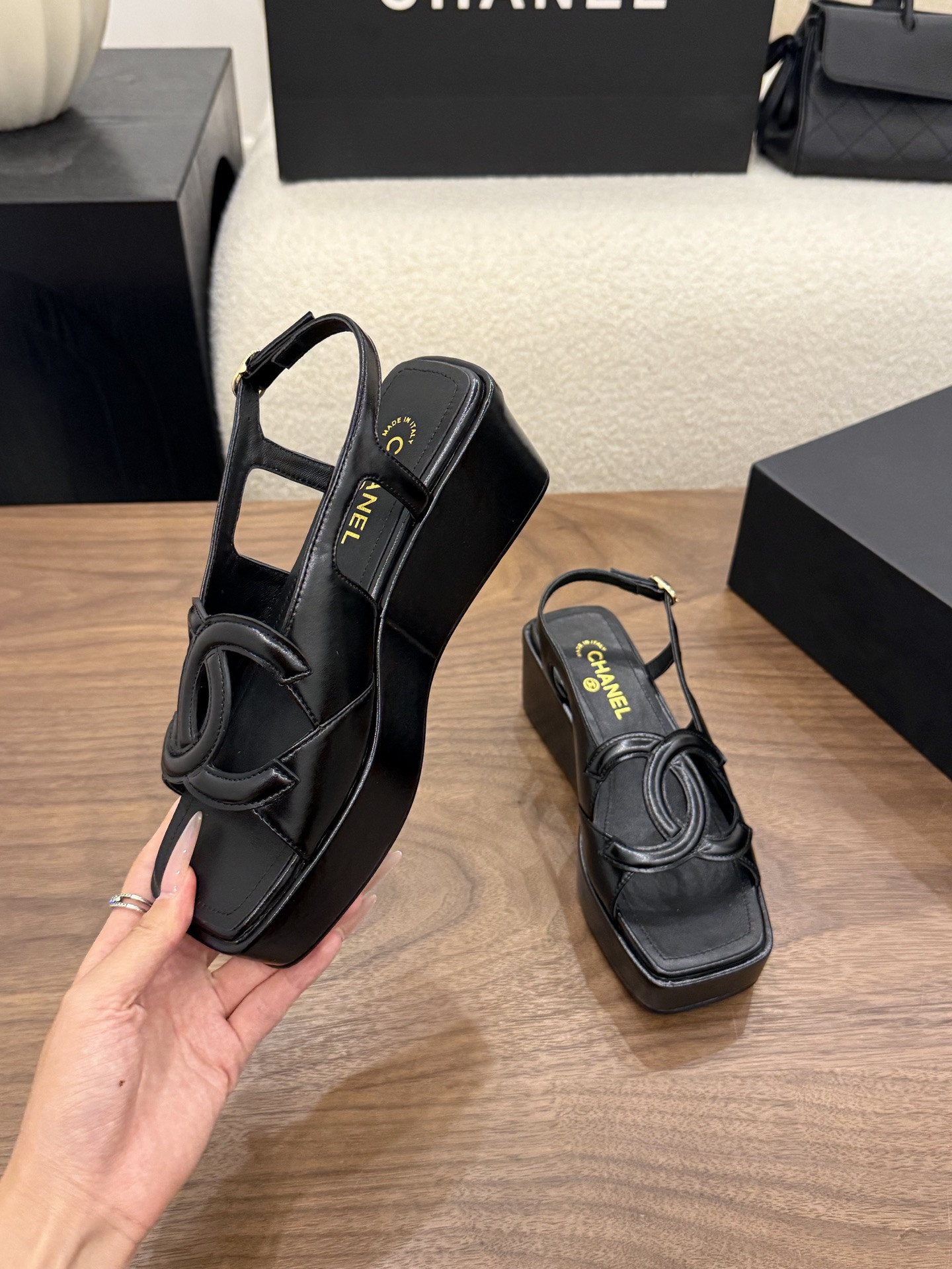 UA Ch**el Sandals 5cm Heel