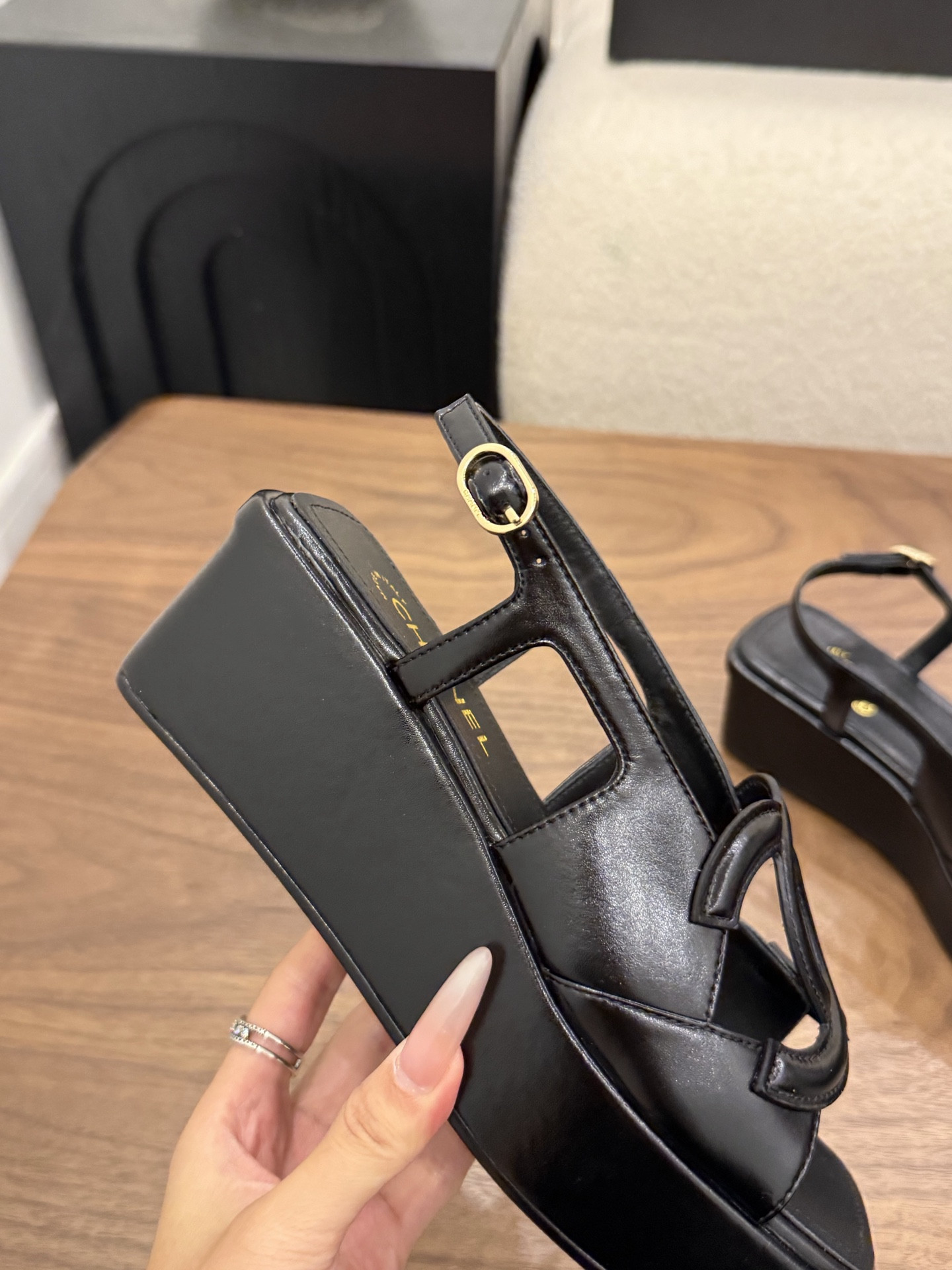 UA Ch**el Sandals 5cm Heel
