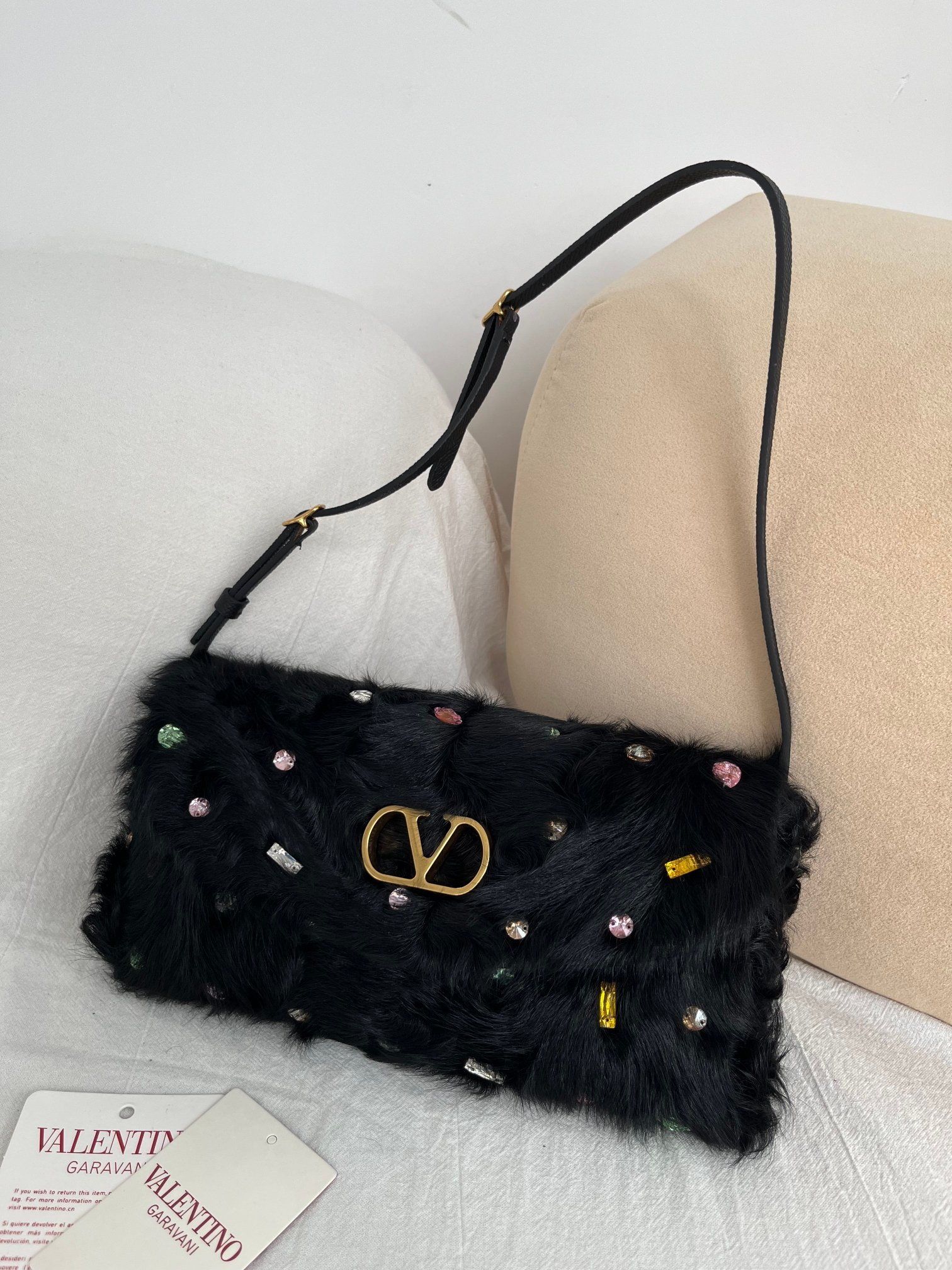 Va1e*ntin0 Garavani Devain Small Shoulder Bag 23.5x12x3cm