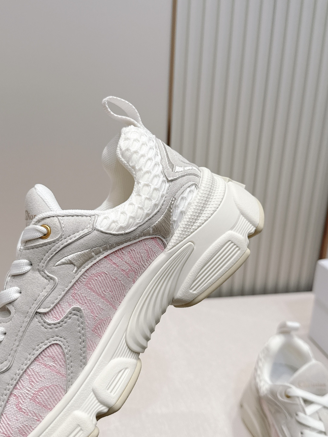 UA D10r Vibe Sneakers
