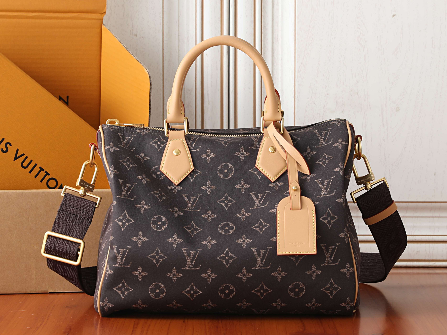 LV Speedy 30 Bandoulière L0vis Vvtt0n Silk Tech M2A454 34x22x19cm