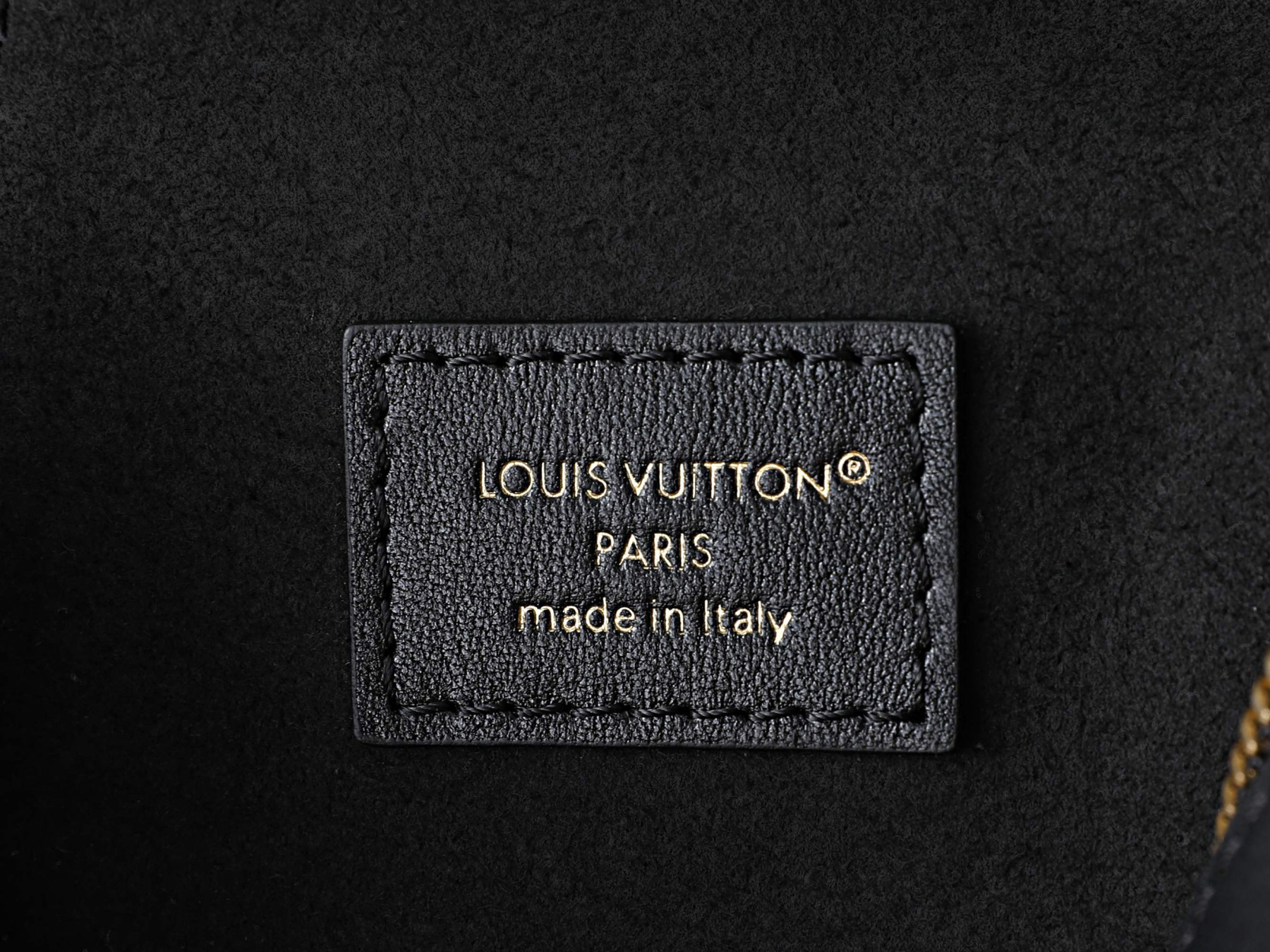 LV Vanity Chain Pouch M3A372 19x11.5x6.5cm