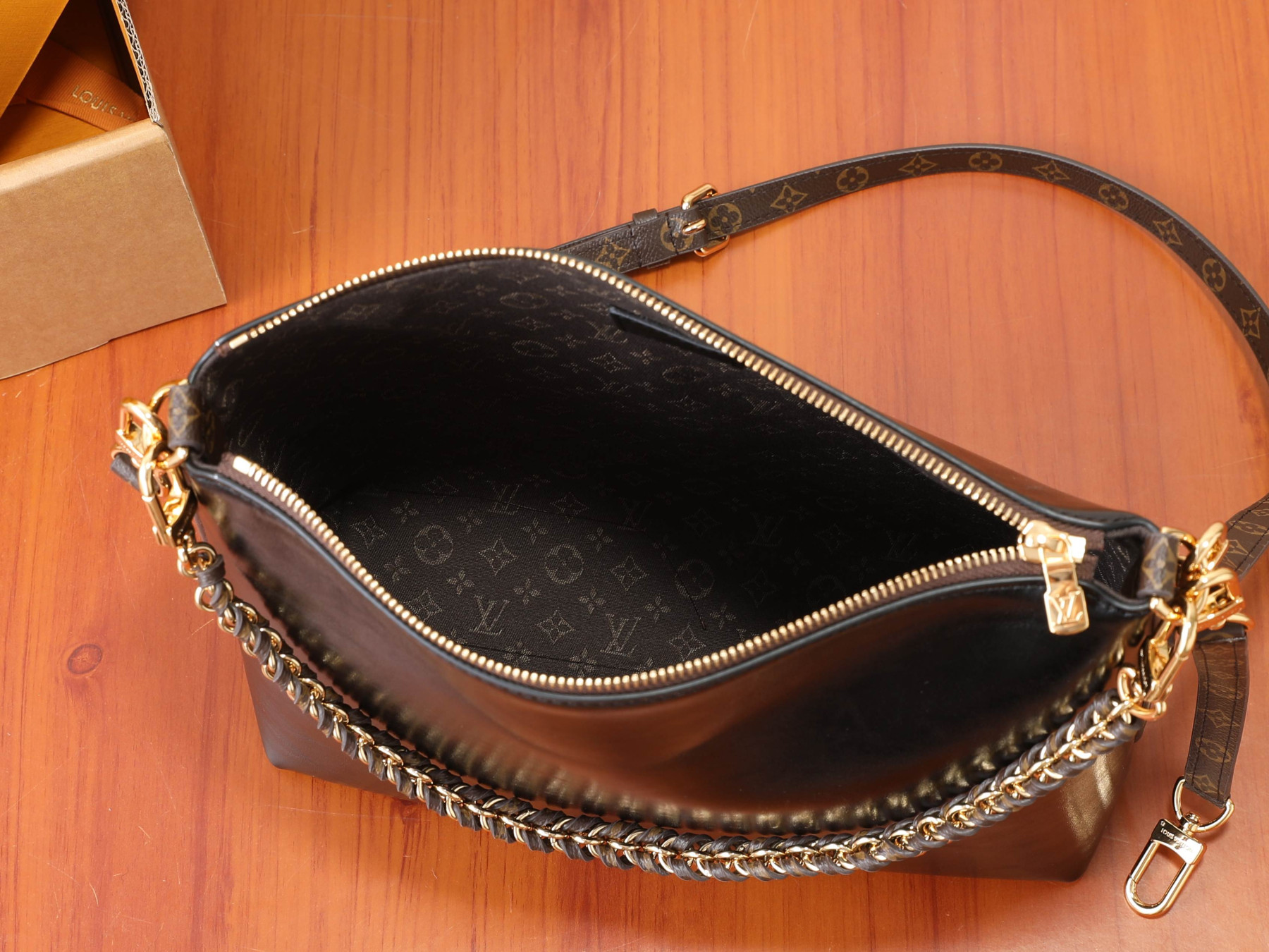 LV Multipass M3A269 30x26x10cm