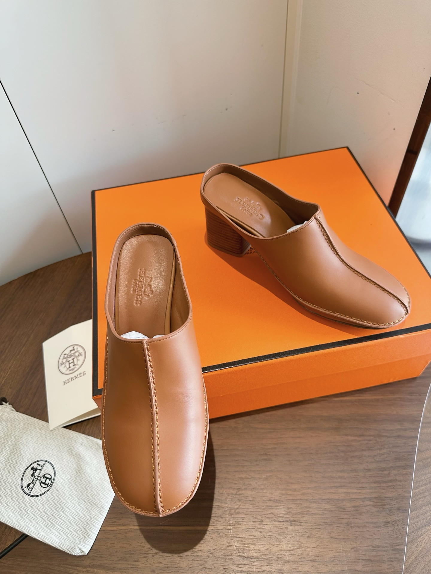 UA H**me5 Mystery Mule