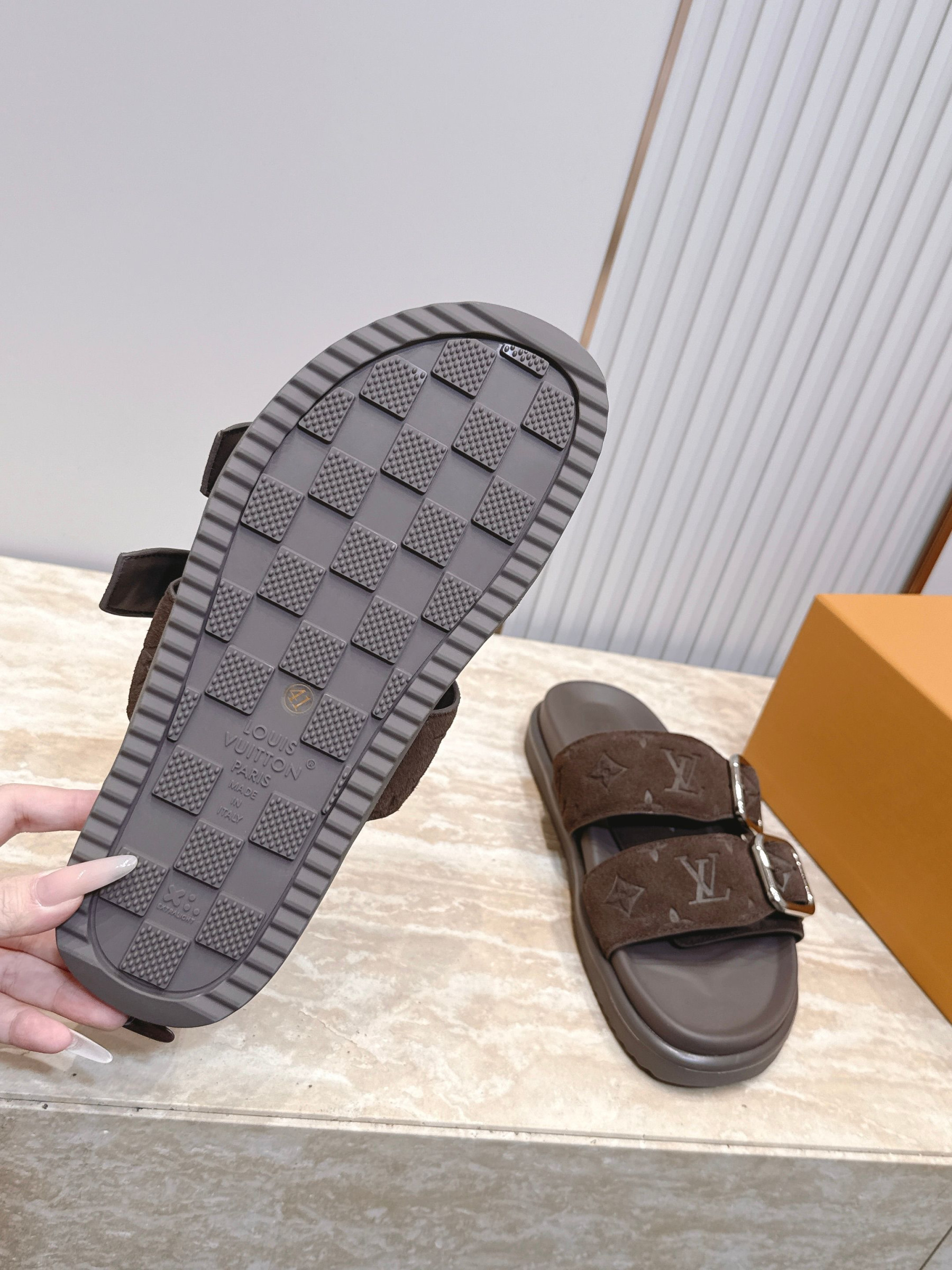 UA B0tt*ga Ven*ta Livia Thong 4cm Heel