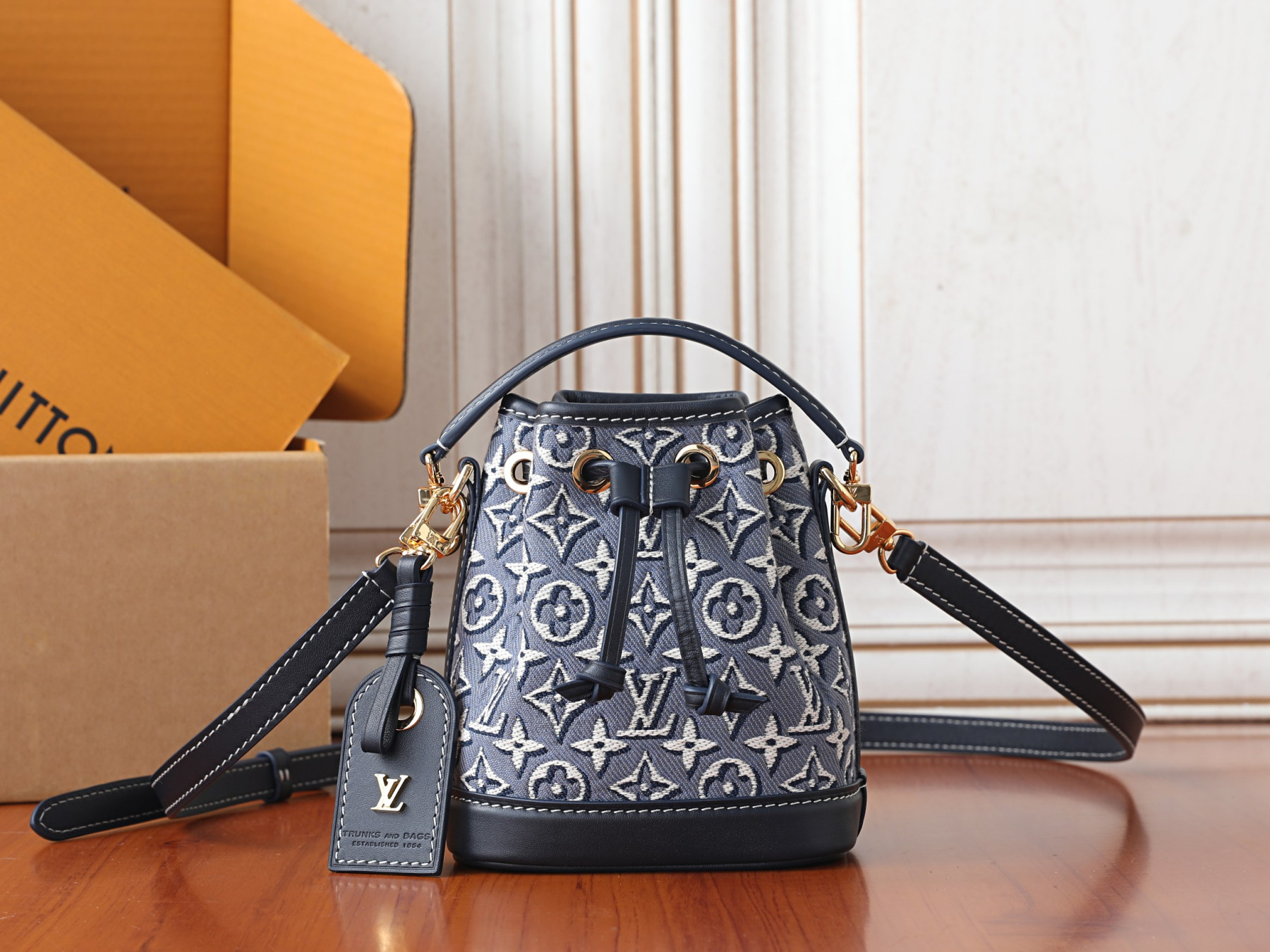 LV Nano Noé M2A150 13 x 16 x 10 cm