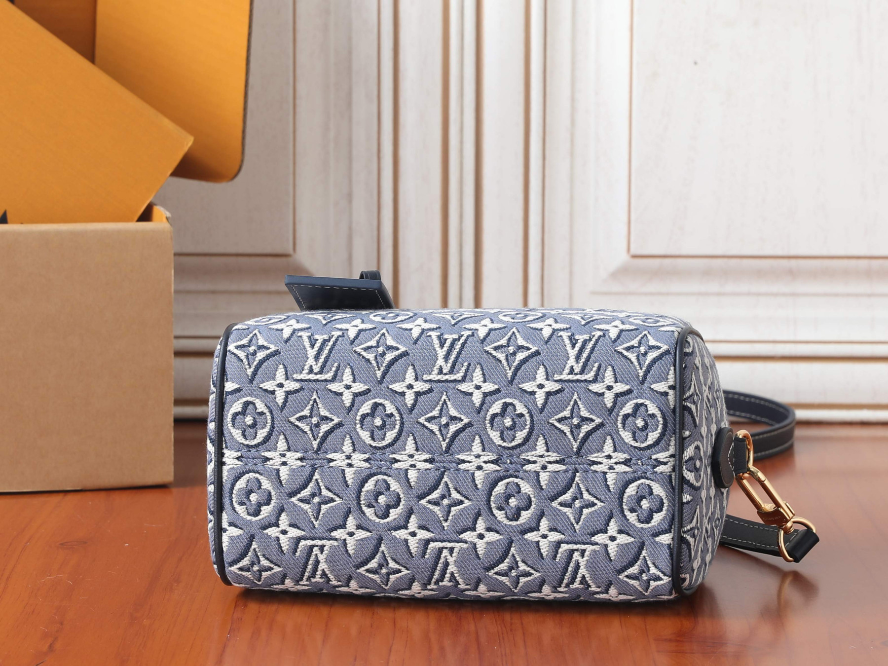 LV Speedy Bandoulière 20 M2A187 20.5 x 13.5 x 12 cm
