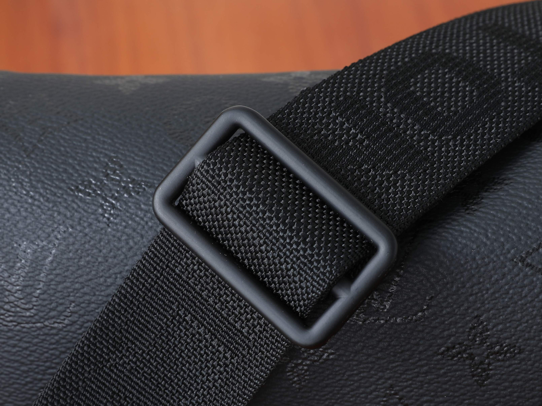 LV Mini Bastille M3A597 15 x 24 x 6.5 cm