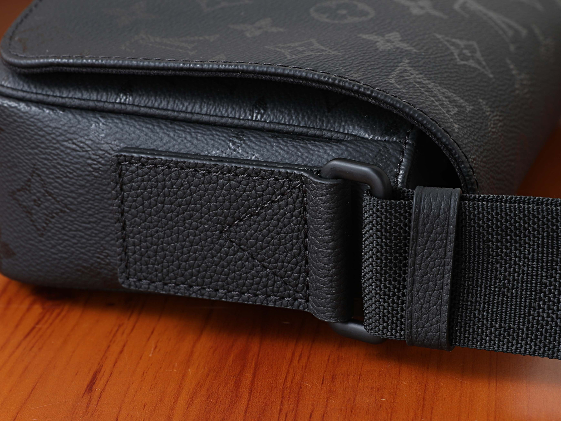 LV Mini Bastille M3A597 15 x 24 x 6.5 cm