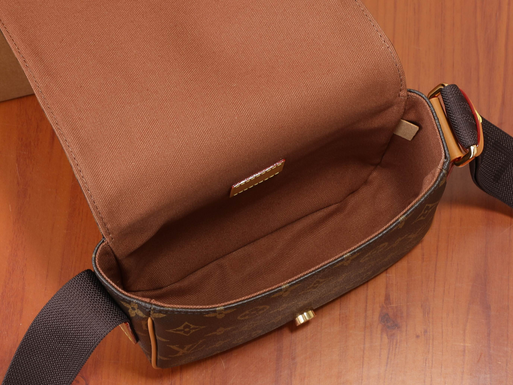 LV Mini Bastille M3A430 15 x 24 x 6.5 cm