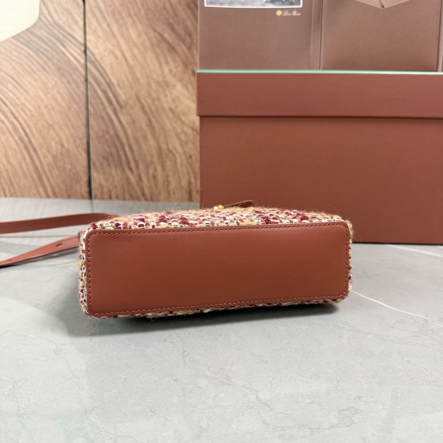 L0r0 P1ana Extra Pocket L19 11 x 19 x 6.5 cm