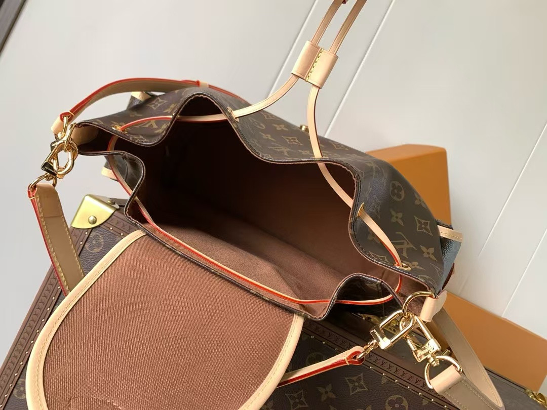 LV Odyssee MM Monogram Handbags M26040 36x24x18cm