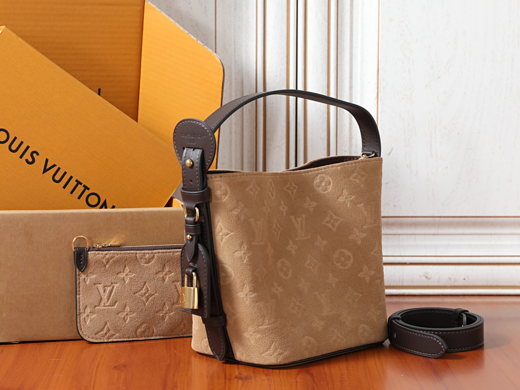 LV All in BB M29834 16 x 18 x 12 cm