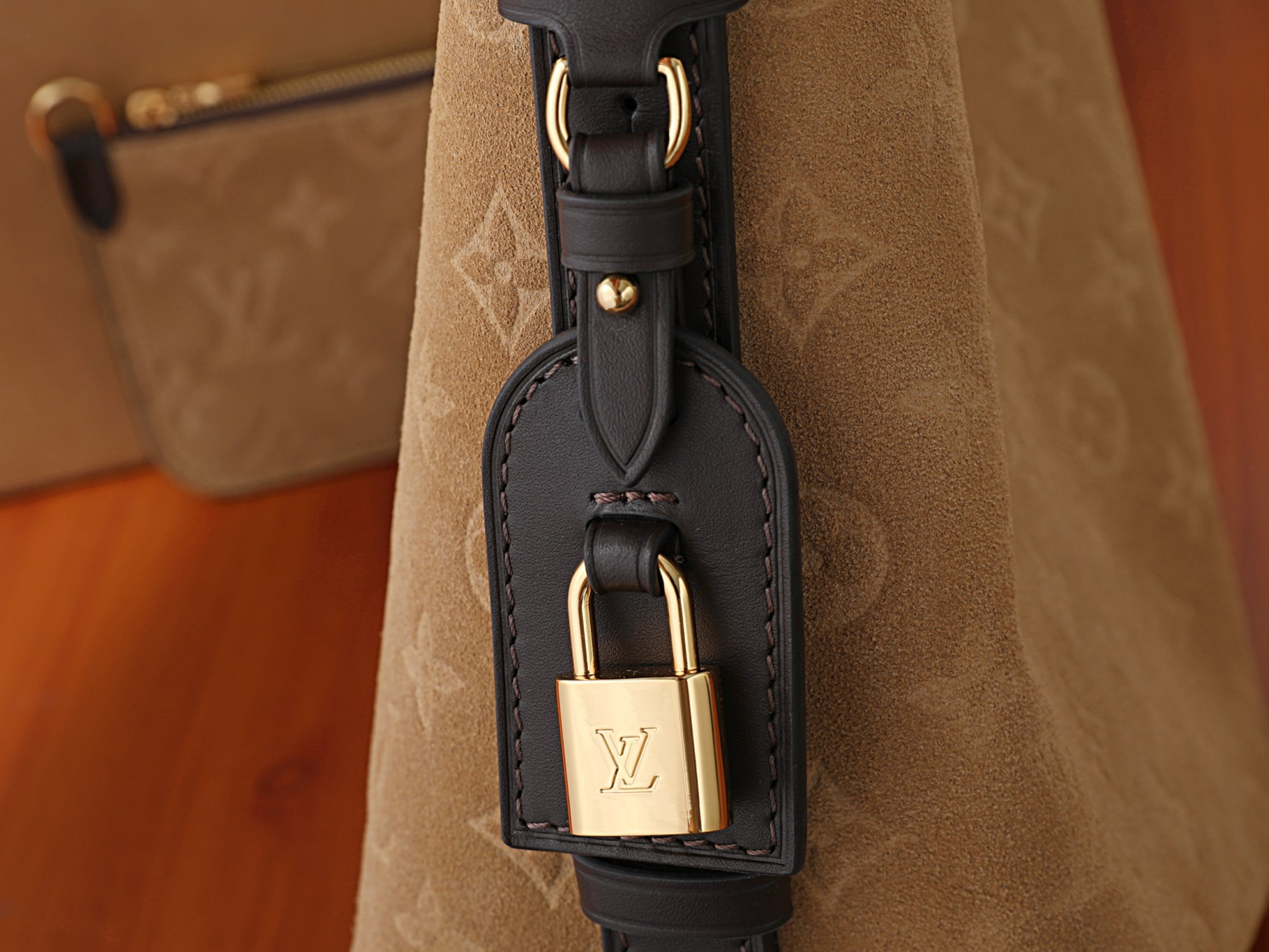 LV All in BB M29834 16 x 18 x 12 cm