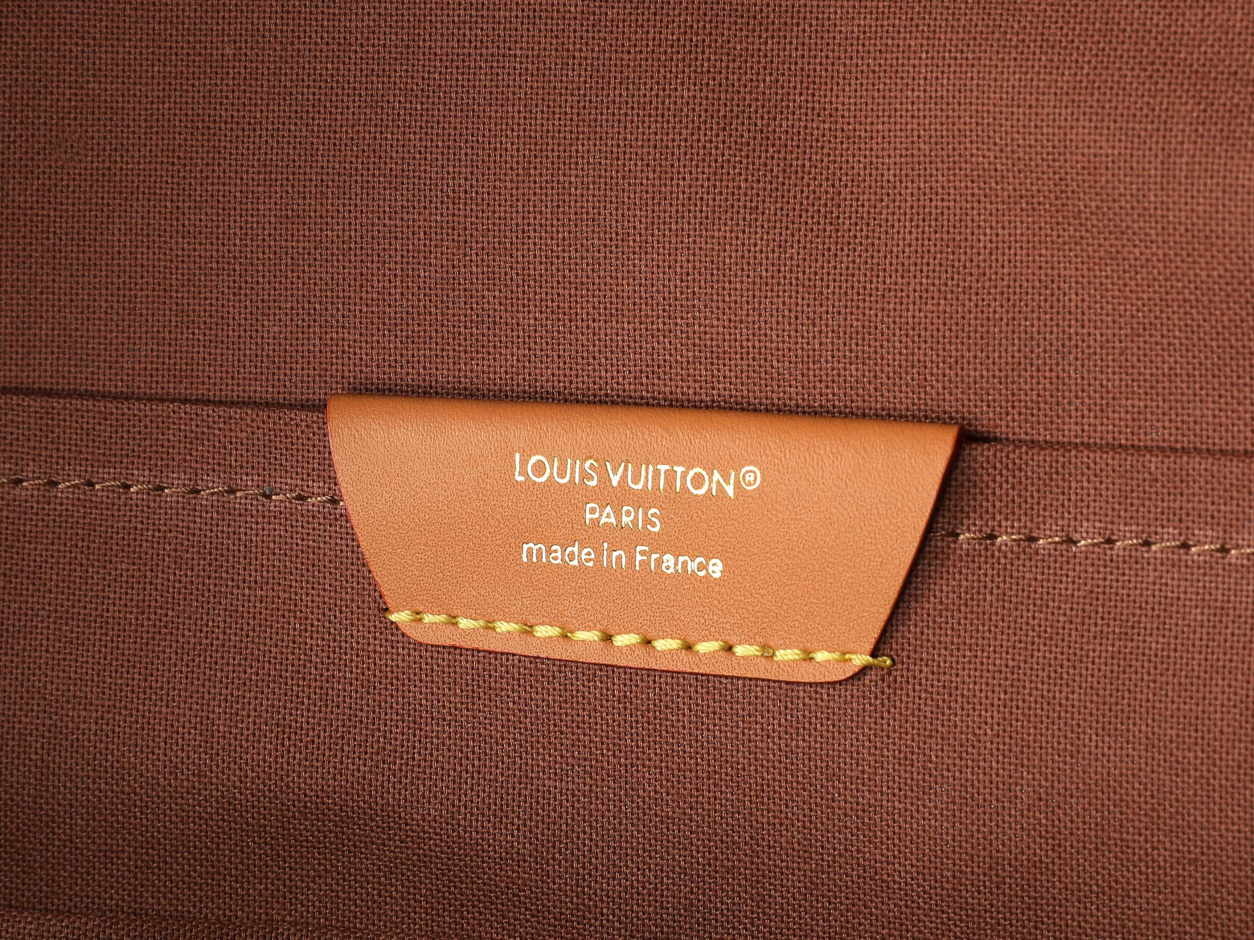 LV Discovery Cargo Backpack M25979 30 x 39 x 19 cm