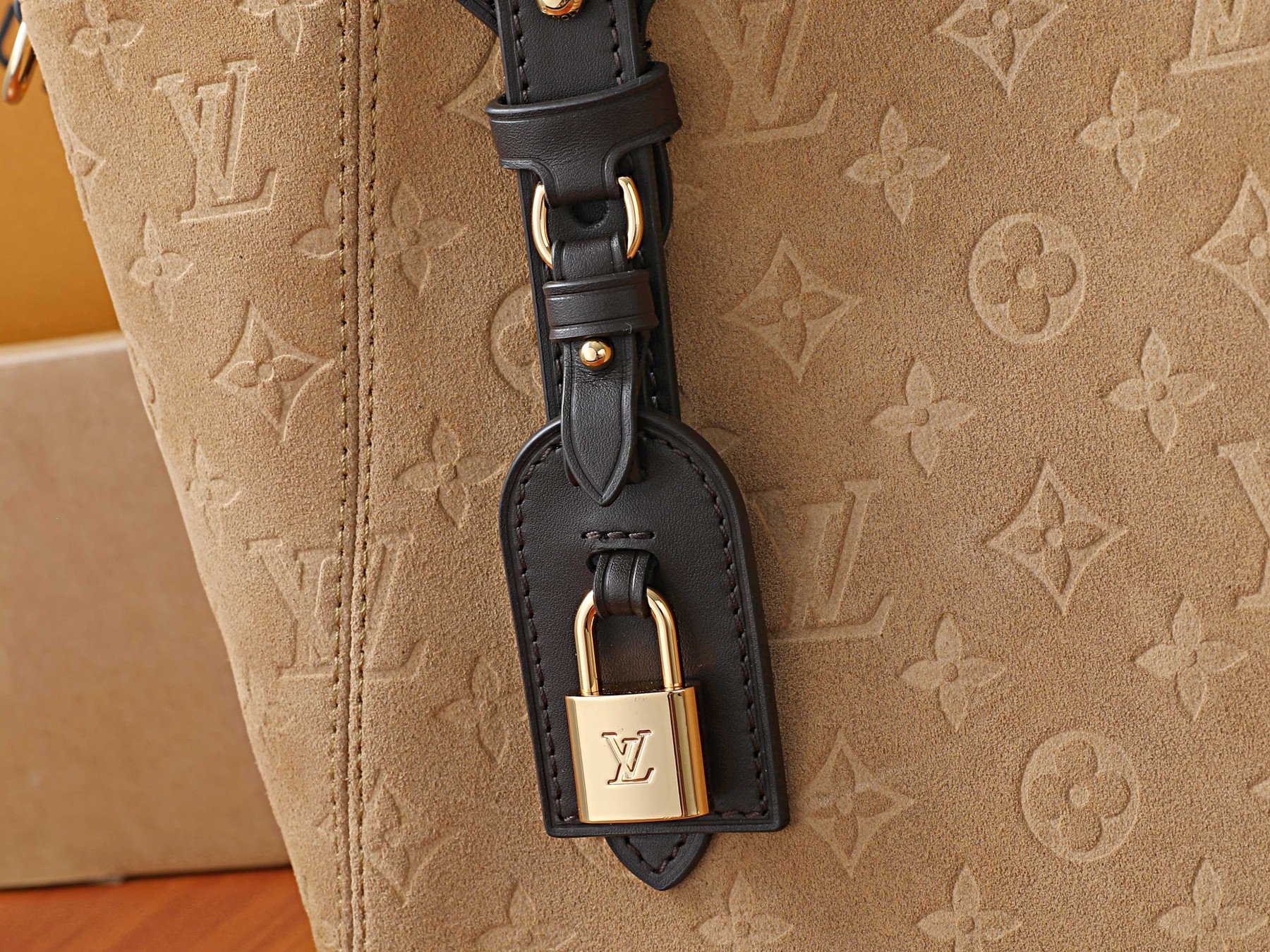 LV All In One M29836 40 x 22 x 15 cm